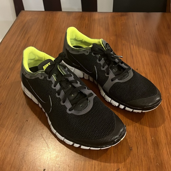 Nike Free 3.0 Shoes Sneakers 354574 003 black volt Men’s Size 8.5 - Picture 2 of 15